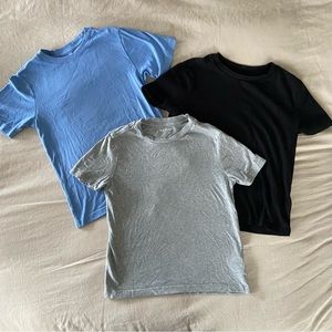 Bundle of boys solid shirt sleeve t-shirts